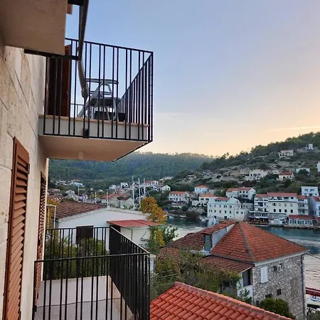 Apartment Bety, Stomorska, Solta Stomorska